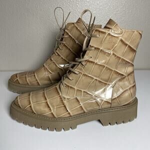 Freda Salvador Women EMI Lug Sole Lace Up Combat Boots Size 9 Khaki Almond